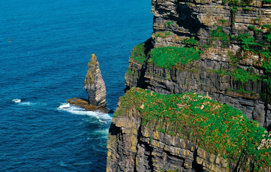 Ireland: Discover Dublin, Countryside Charms, and Coastal Magnificence