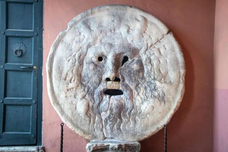 the mouth of truth in santa maria in cosmedin rome