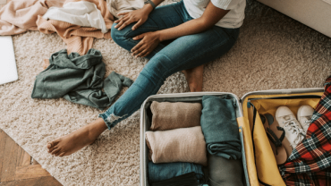 Best Way to Pack a Suitcase - 10 Easy Tips